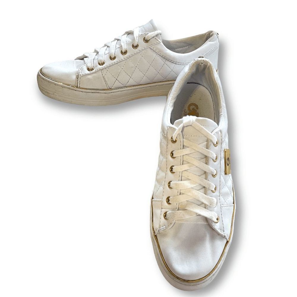 G by Guess Women's Quilted Fashion Sneakers, Size 9‎